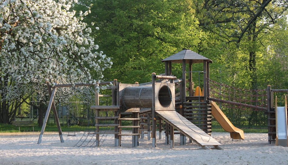 Spielplatz Lüttgenziatz, Germany